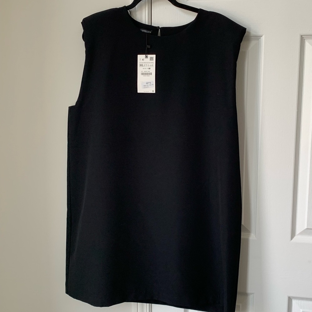 Sleeveless shoulder pad Zara dress